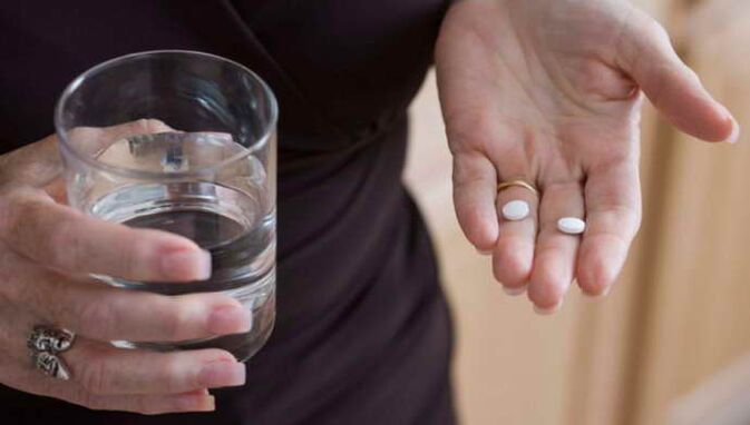Recepção de pílulas para osteocondrose torácica